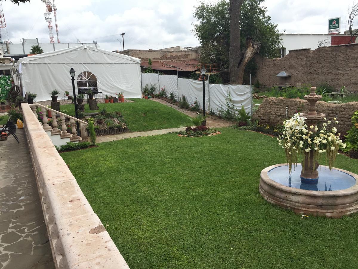 Los Nogales Inn Camargo エクステリア 写真