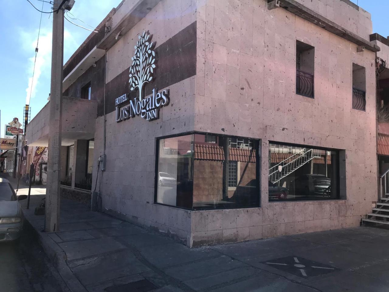 Los Nogales Inn Camargo エクステリア 写真