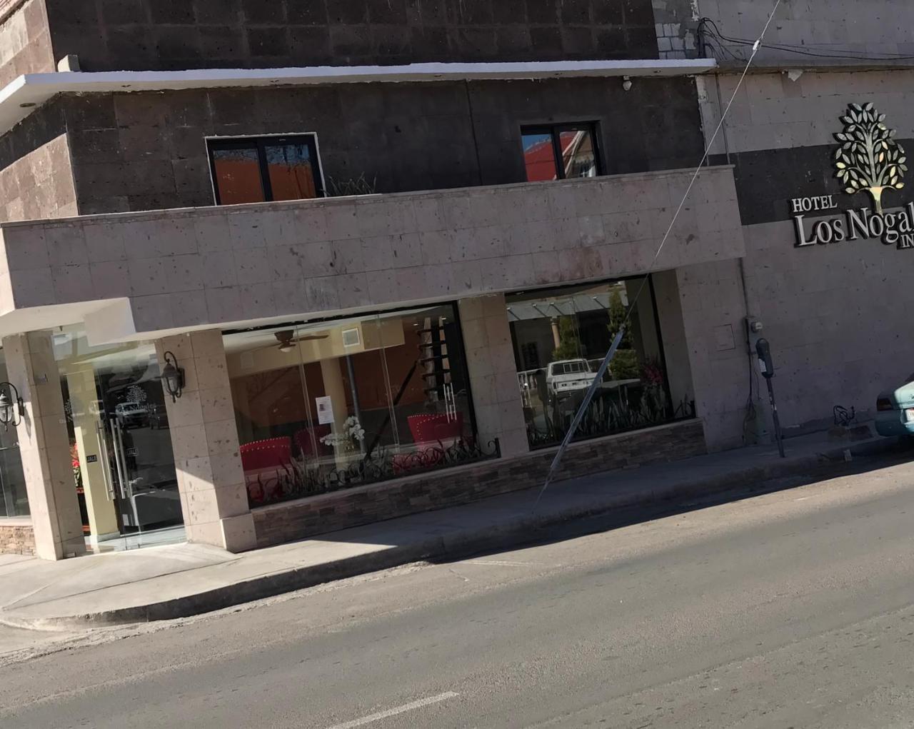Los Nogales Inn Camargo エクステリア 写真